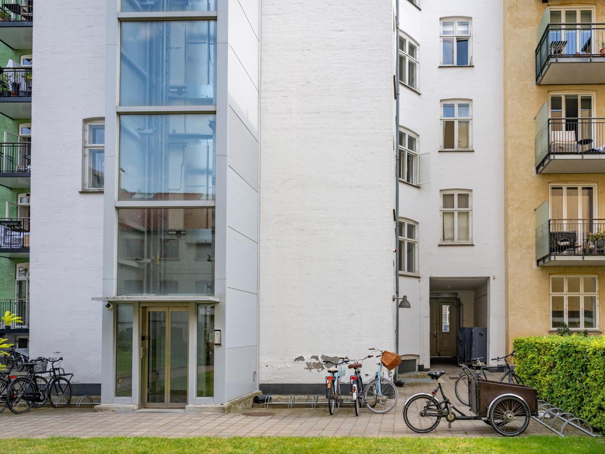 Sanders Shield - 3 Bedroom With Balcony *